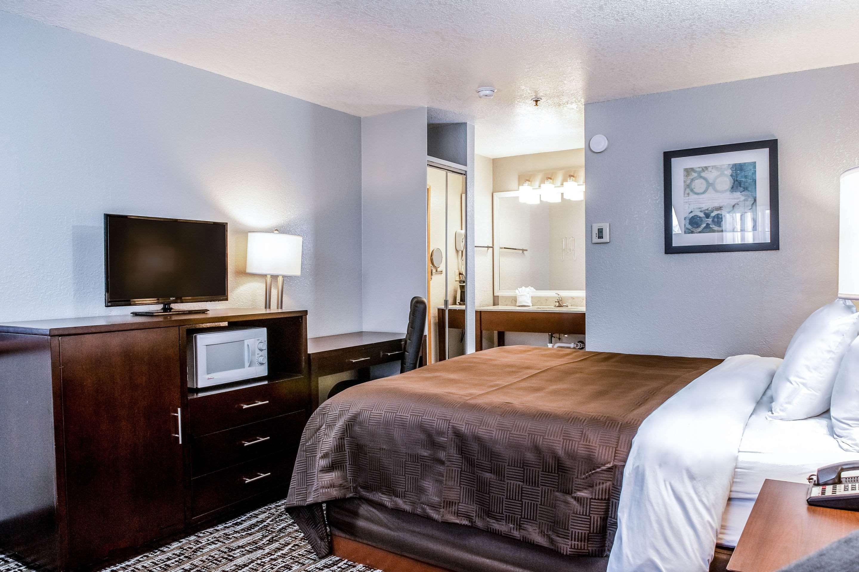 Clarion Hotel By Humboldt Bay Eureka Buitenkant foto