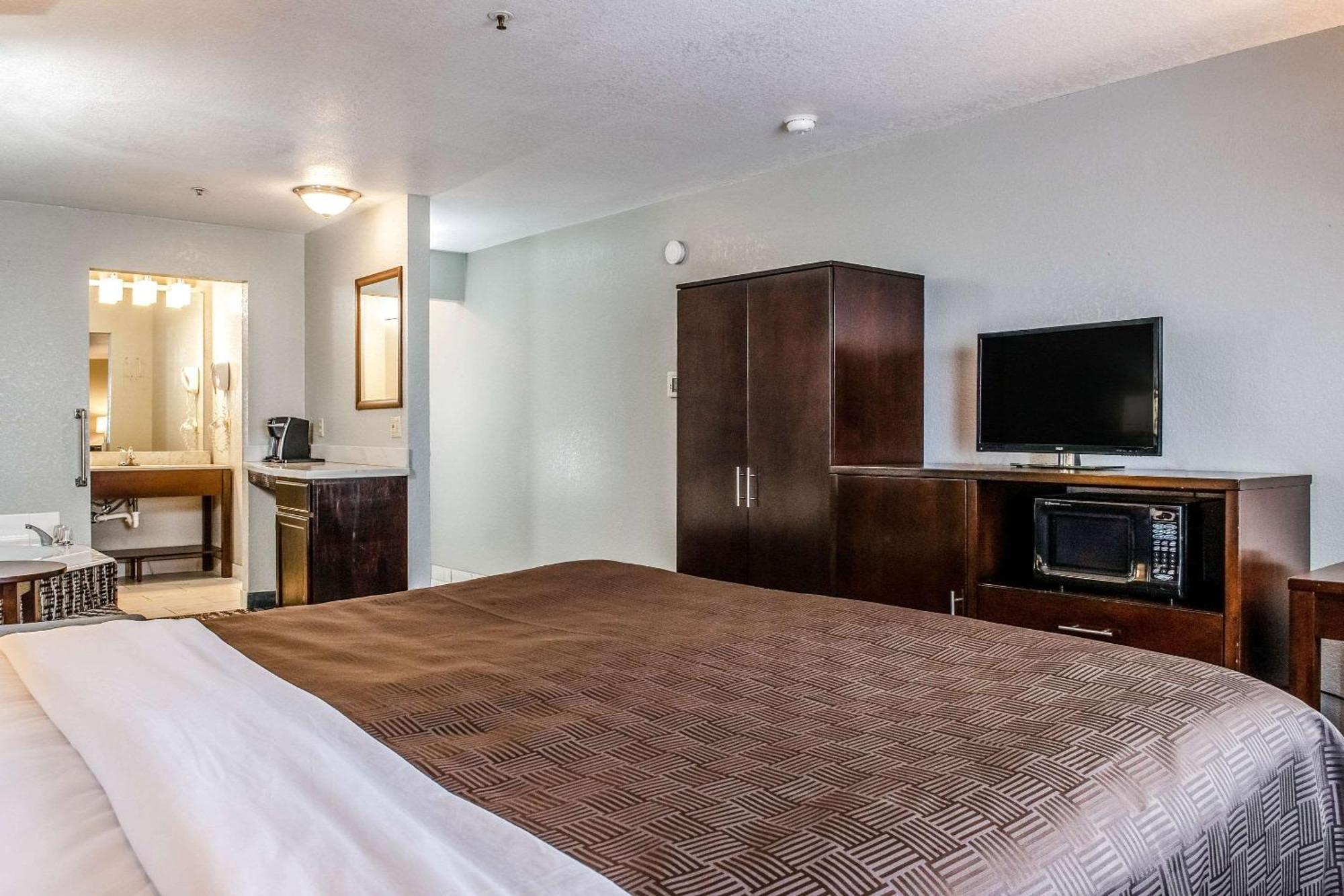 Clarion Hotel By Humboldt Bay Eureka Buitenkant foto