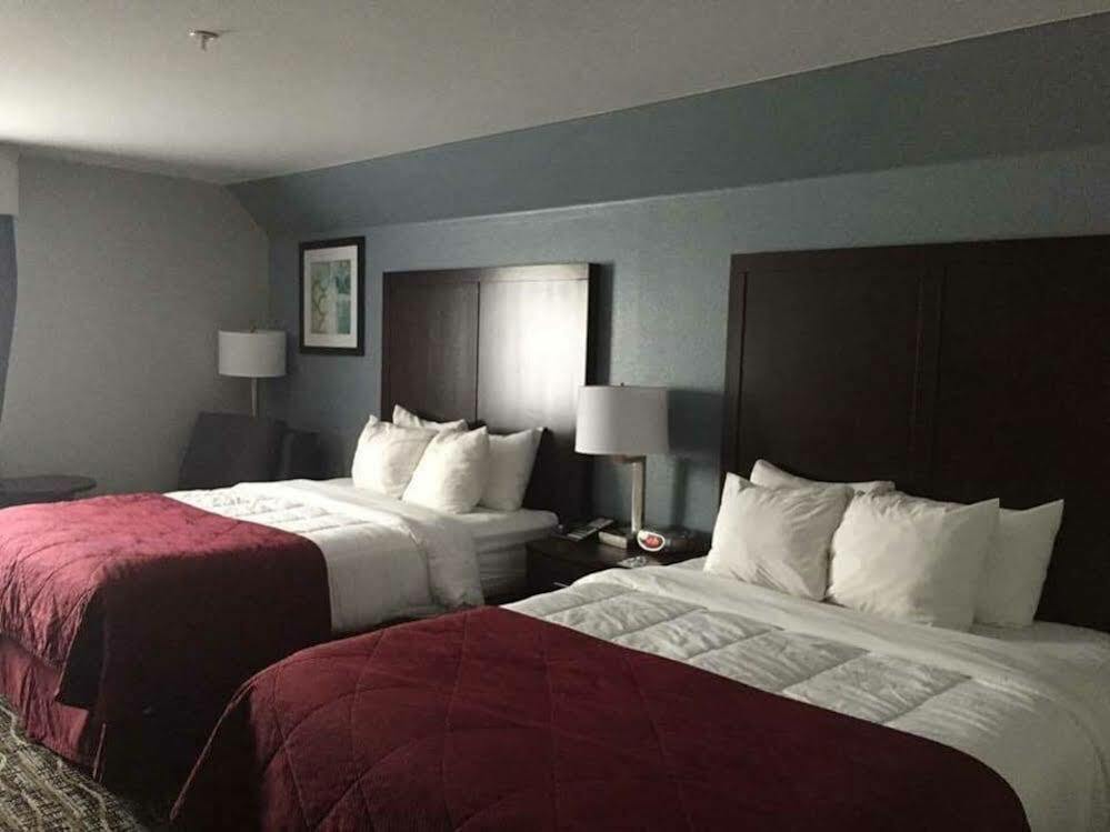 Clarion Hotel By Humboldt Bay Eureka Buitenkant foto